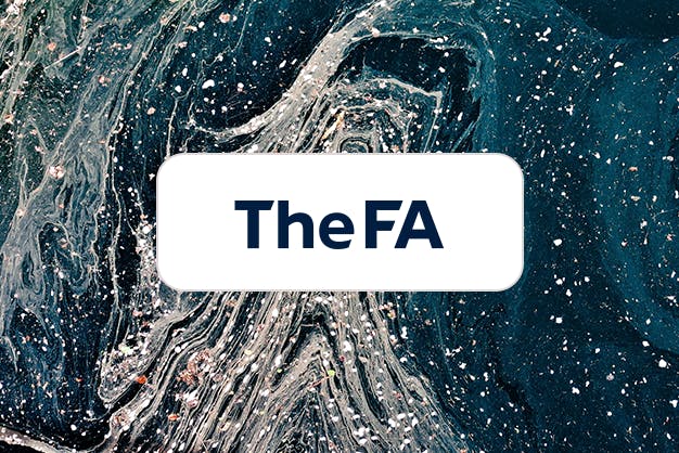 o logotipo da associação de futebol